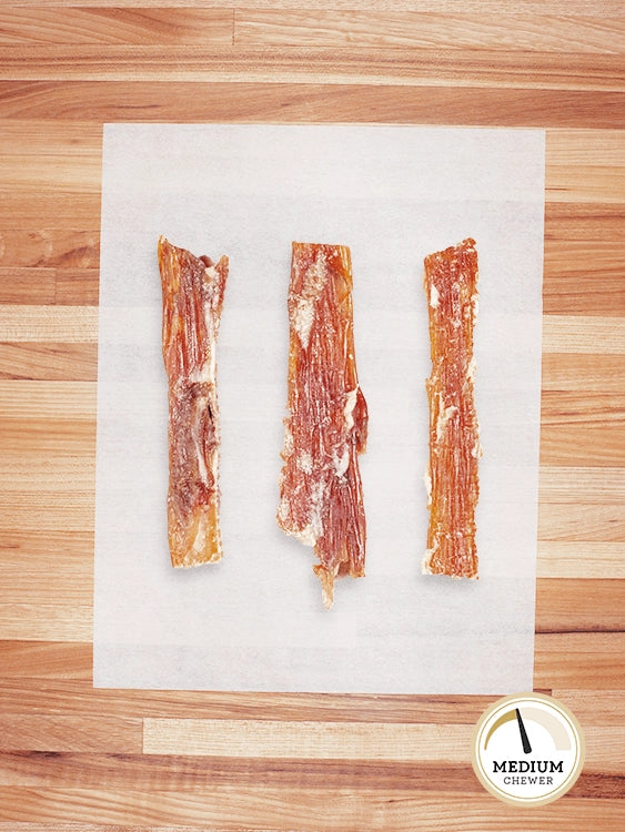 Farm Hounds dehydrated beef backstrap is made in the USA and sourced from 100% pasture-raised, grass-fed cattle.