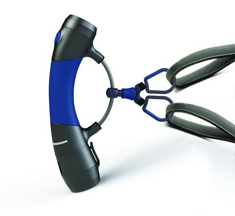 Now you can comfortably walk two dogs with ease! The uniquely designed carabiner system rotates at three different points to reduce leash tangling. A 3 ft. or shorter leash is recommended when walking two dogs with the i'm Gismo Handle.