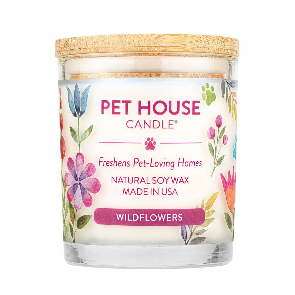 Pet House candles are hand-poured, and made from 100% natural, dye-free soy wax. Comes in a 9 oz. glass jar. Fragrance profile is a delightful arrangement of green fields, heather, hyacinth, carnations, and lily of the valley.