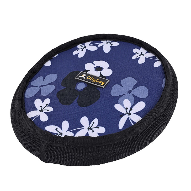 The pup-approved Olly Dog Flyer Disc is made from 100% recycled material that is durable and non-toxic. The soft and lightweight material makes it easy on dog teeth and gums. Ideal for tug-of-war or a game of fetch on land or water.
