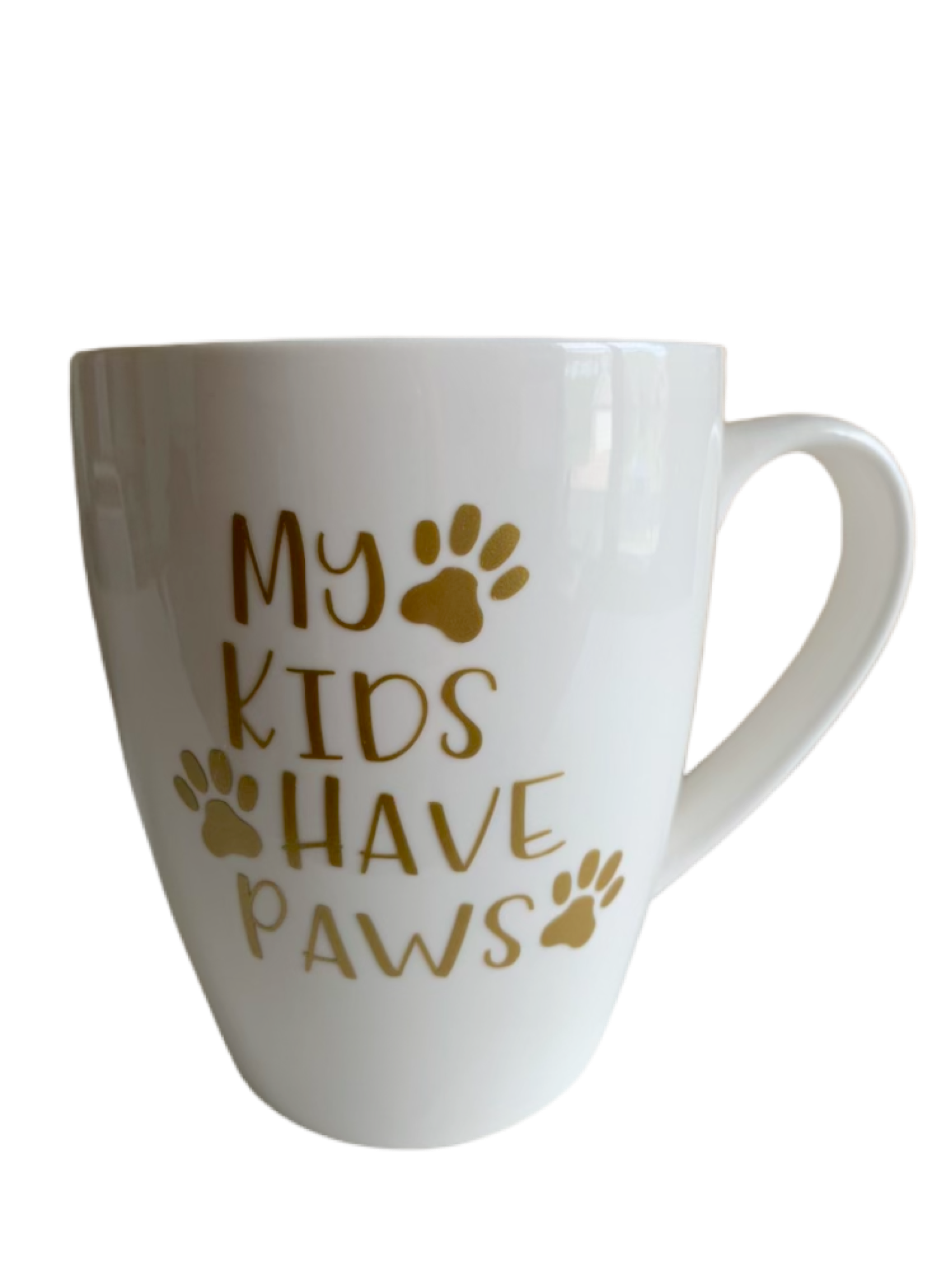 Beautiful true white porcelain coffee mugs with cute dog designs made with vinyl. Mugs have a sleek and elegant design, and are chip resistant. The well-shaped handle allows adequate room between the mug and handle for a comfortable grip.
